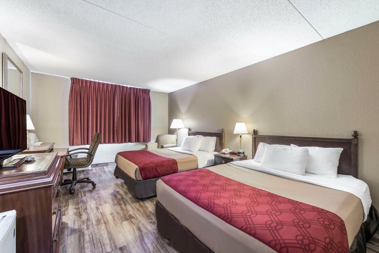 Econo Lodge Альберт-Ли Экстерьер фото