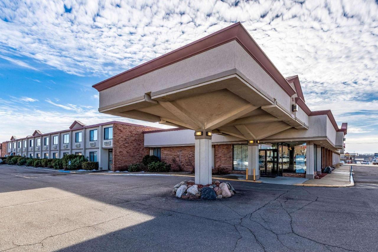 Econo Lodge Альберт-Ли Экстерьер фото
